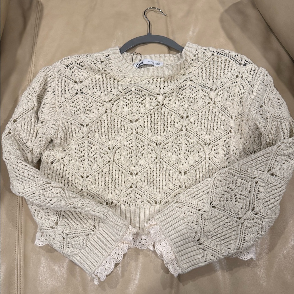 Zara cream colored cropped sweater with eyelet trim like new